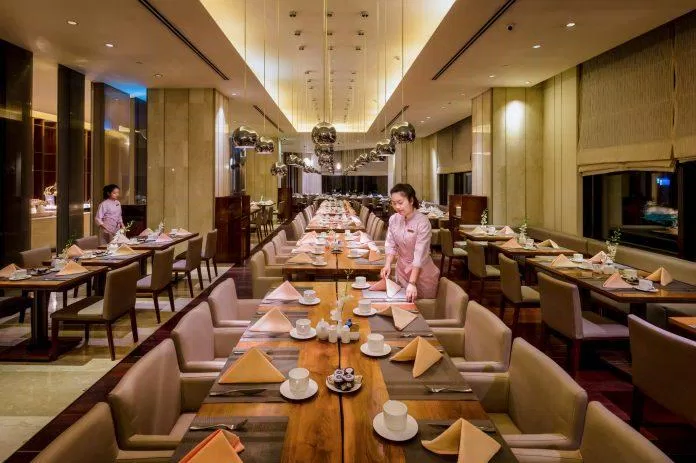 Không gian sang trọng tại Nhà hàng buffet La Brasserie Restaurant (Ảnh Internet)