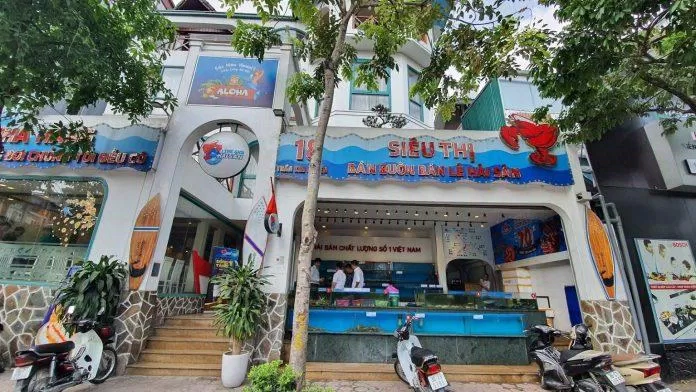 Nhà hàng Thế giới hải sản Trần Kim Xuyến được thiết kế tựa như một đại dương thu nhỏ giữa lòng thủ đô (ảnh: internet)