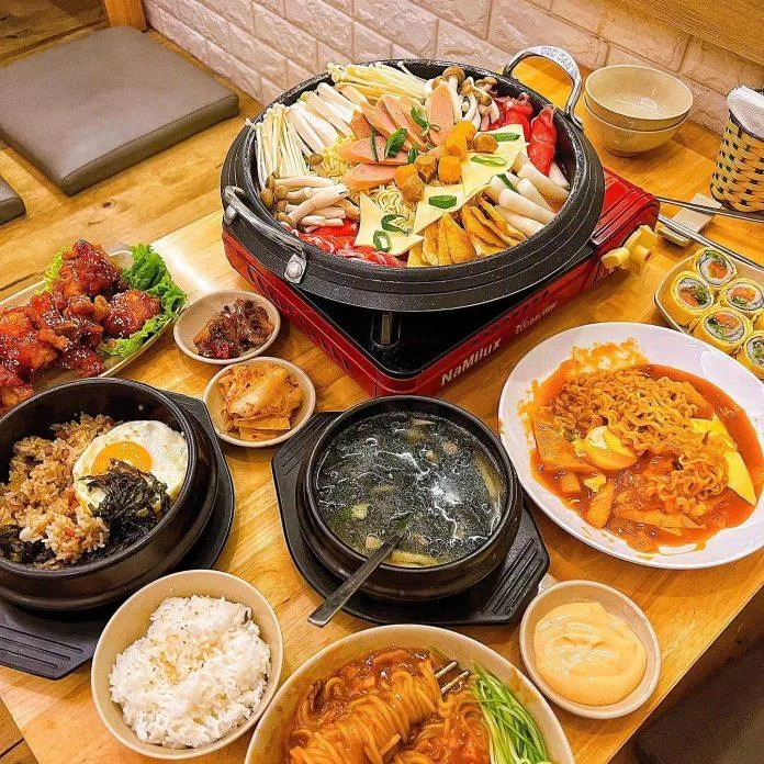 Các món Hàn truyền thống, chuẩn vị tại Hansarang - Ảnh: internet