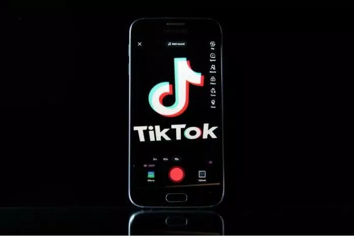 Theo TikTok, chỉ những người đăng ký dislike mới được nhìn thấy nó (Nguồn: Internet) Theo TikTok, chỉ những người đăng ký dislike mới được nhìn thấy nó (Nguồn: Internet)