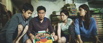 Gia đình Kim & Park tượng trưng cho sự phân tầng xã hội (Ảnh: Internet)