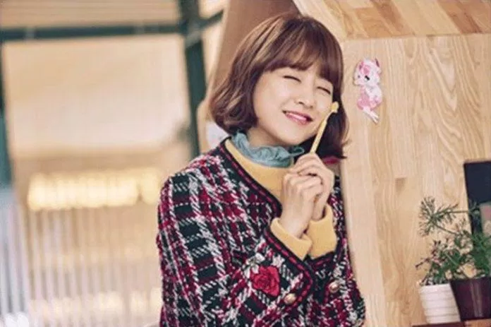 Do Bong Soon với công việc là Nhà phát triển trò chơi trong Strong Woman Do Bong Soon. (Nguồn: Internet)