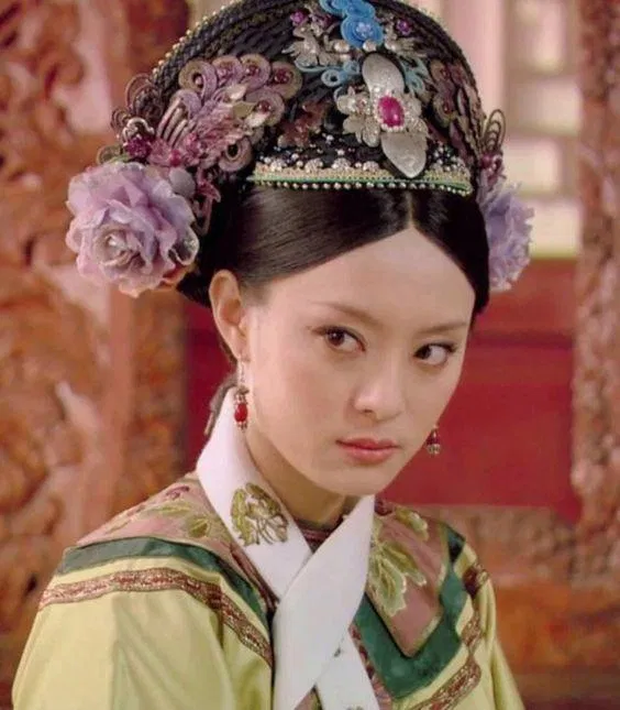 Diễn xuất ấn tượng của Tôn Lệ trong Chân Hoàn truyện.