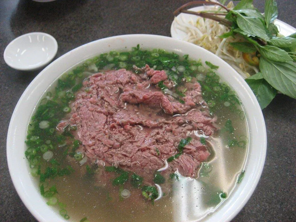 Một tô phở cực kỳ nhiều thịt luôn nè (Ảnh: Internet)