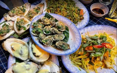Các loại hải sản như ốc,... ở quán toàn loại hàng 1, to và tươi sống (Ảnh: Internet)