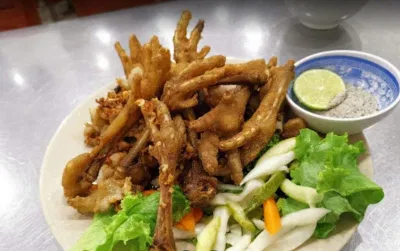 Quán chuyên nấu món khẩu vị miền nam, thức ăn rất ngon, thực đơn rất đa dạng món từ những món ăn đơn giản đến món nhậu (Ảnh: Internet)