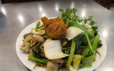 Quán chuyên nấu món khẩu vị miền nam, thức ăn rất ngon, thực đơn rất đa dạng món từ những món ăn đơn giản đến món nhậu(Ảnh: Internet)