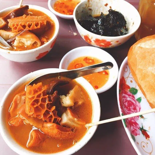 Phá lấu bò cô Thảo (ảnh: Internet)