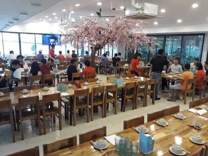 Bia Đức Trọc Đường Láng. (Ảnh: Internet)