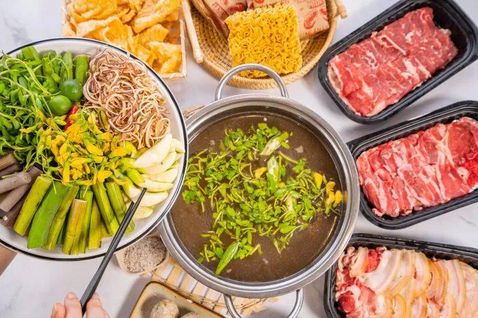 Nồi lẩu chất lượng tại Bò tơ quán Mộc. (Ảnh: Internet)