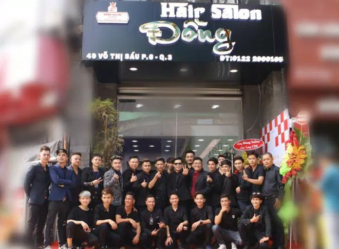 Tập thể nhân viên của salon Đồng (ảnh: internet)