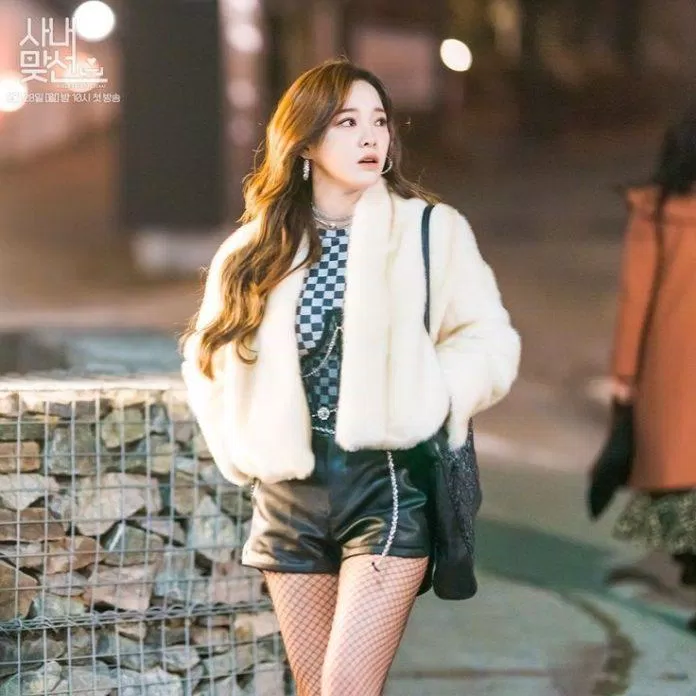 Shin Ha Ri khi hoá thân thành Shin Geum Hee Shin Ha Ri khi hoá thân thành Shin Geum Hee