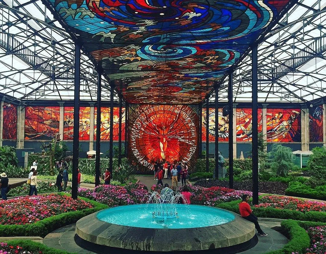 Vườn thực vật Cosmovitral (Ảnh: Internet) Vườn thực vật Cosmovitral (Ảnh: Internet)