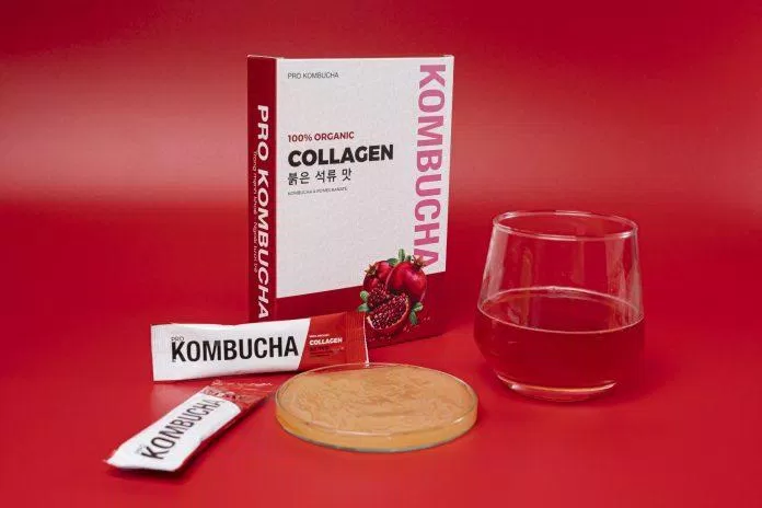 Phiên bản Pro Kombucha Collagen và Pomegranate khi trộn sẽ có màu đỏ nổi bật (nguồn: Internet)