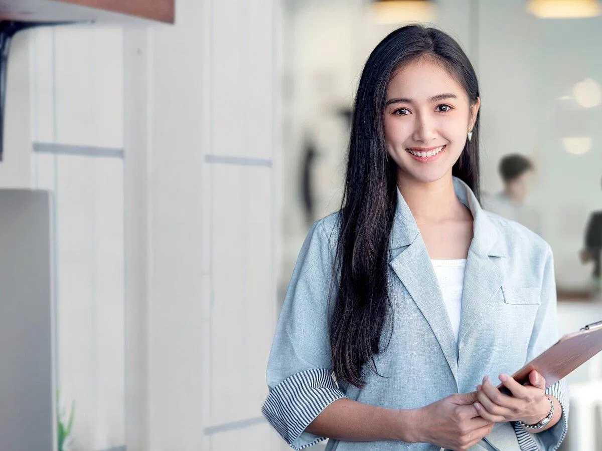 Con gái tự tin dễ thu hút người khác (Ảnh: Internet) Con gái tự tin dễ thu hút người khác (Ảnh: Internet)