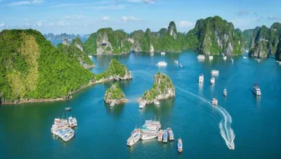 Vịnh Hạ Long (Ảnh: Internet). Vịnh Hạ Long (Ảnh: Internet).