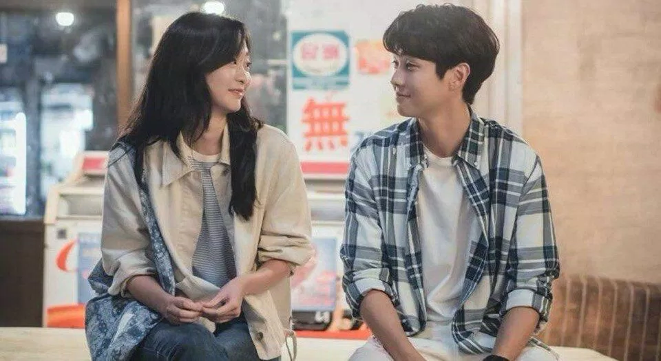 Choi Woo Sik và Kim Da Mi đẹp đôi trong Our Beloved Summer (Ảnh: Internet)