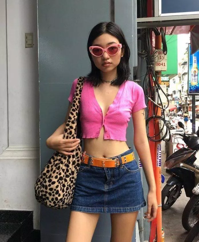 Váy jeans dáng chữ A tạo nên sự quyến rũ (Nguồn: Pinterest)