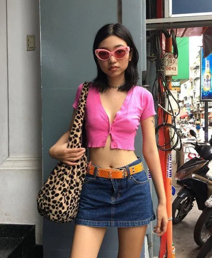 Váy jeans dáng chữ A tạo nên sự quyến rũ (Nguồn: Pinterest)