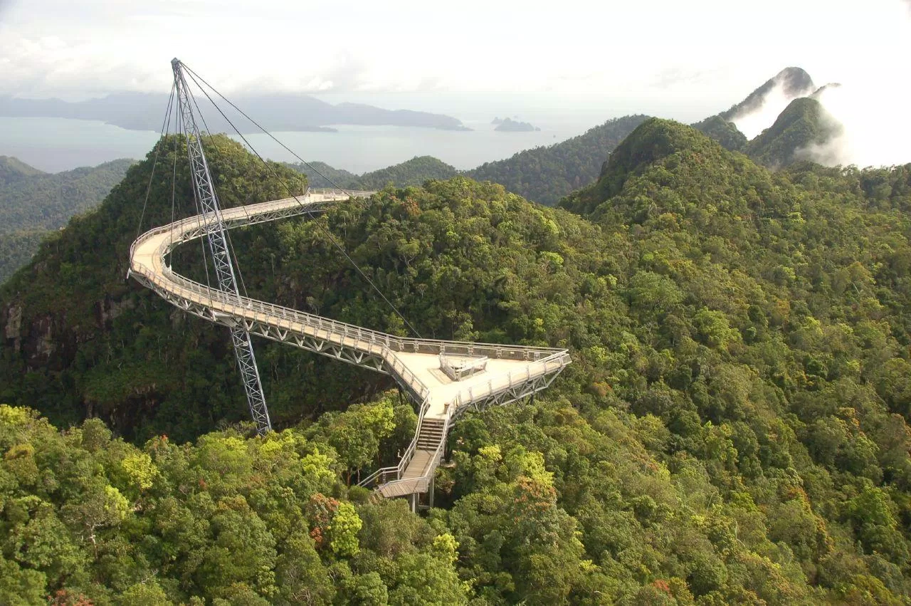 Sky Bridge (Nguồn: Internet)