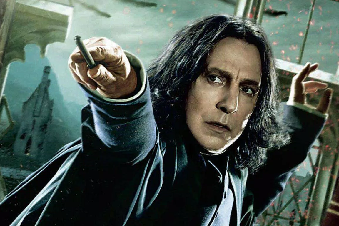 Thầy Snape ngoài đời rất biết đùa đấy (Ảnh: Internet)