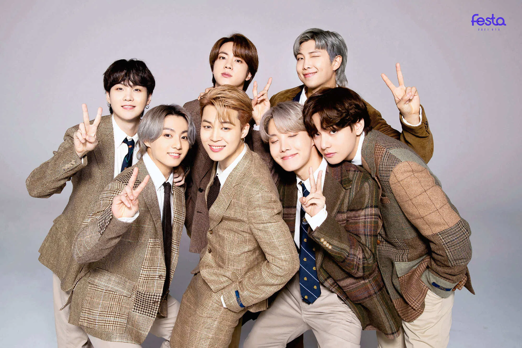 Jihyo đã khen ngợi tiền bối BTS (Nguồn: Internet)