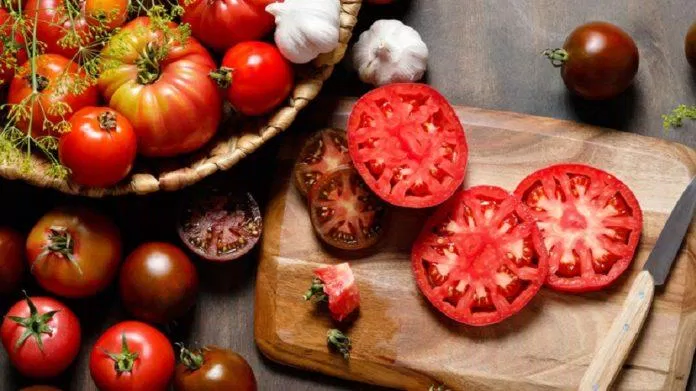 Bạn có biết rằng ăn cà chua giúp ngăn ngừa ung thư?  (Hình: Internet)