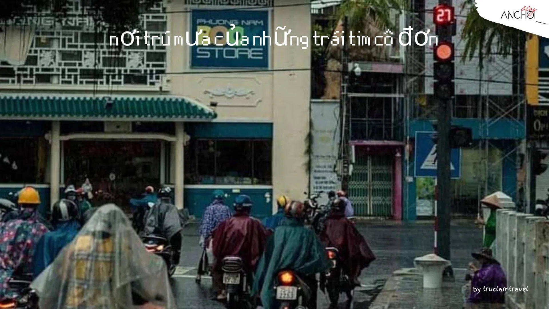 Huế vào mùa mưa (Ảnh: BlogAnChoi)