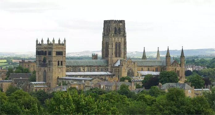 Nhà thờ lớn Durham (Ảnh: Internet) Nhà thờ lớn Durham (Ảnh: Internet)