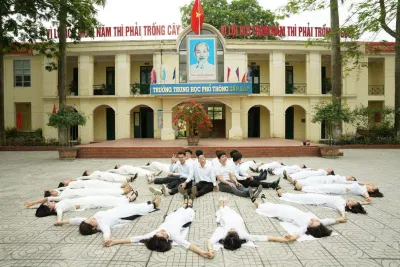 Tình bạn là sự thiêng liêng trong đời. (Ảnh: Kim Cúc) Tình bạn là sự thiêng liêng trong đời. (Ảnh: Kim Cúc)