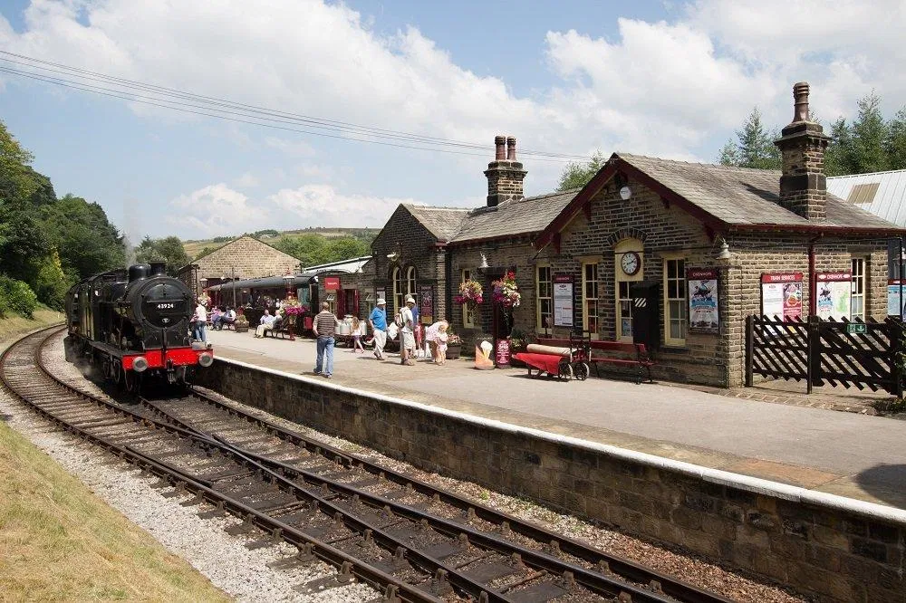 Tuyến Keighley - Oxenhope, Worth Valley (Ảnh: Internet)