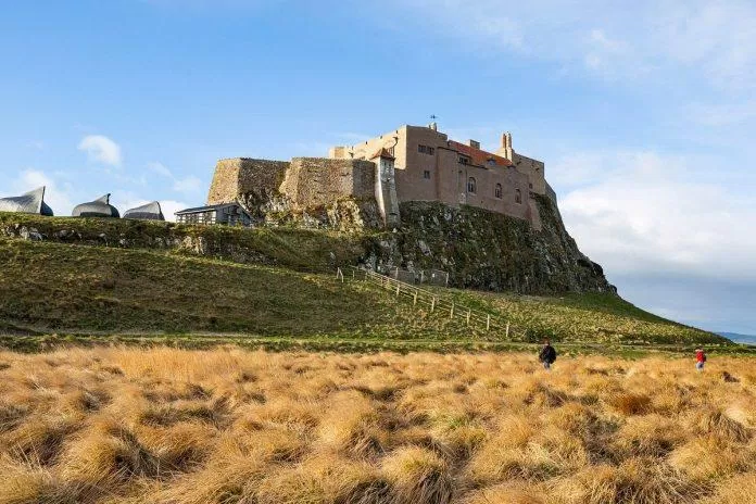 Lâu đài Lindisfarne (Ảnh: Internet)