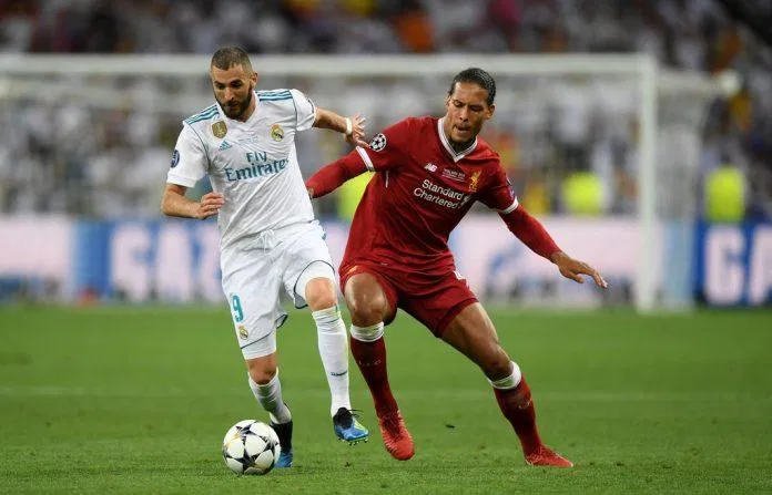Karim Benzema đối đầu Virgil van Dijk (Ảnh: Internet). Karim Benzema đối đầu Virgil van Dijk (Ảnh: Internet).