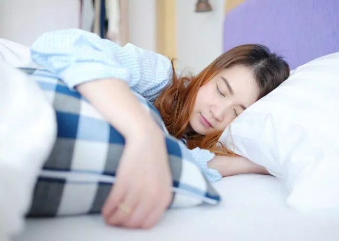 Phụ nữ ngủ lâu hơn nam giới vài phút (Ảnh: Internet).
