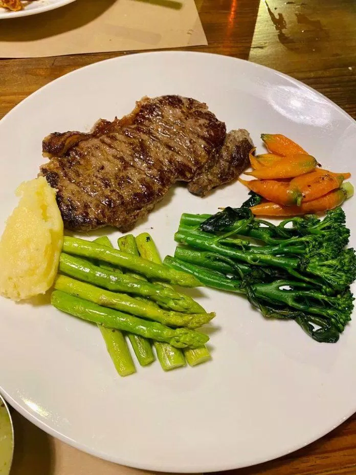 Barn House BBQ (Ảnh: Internet)