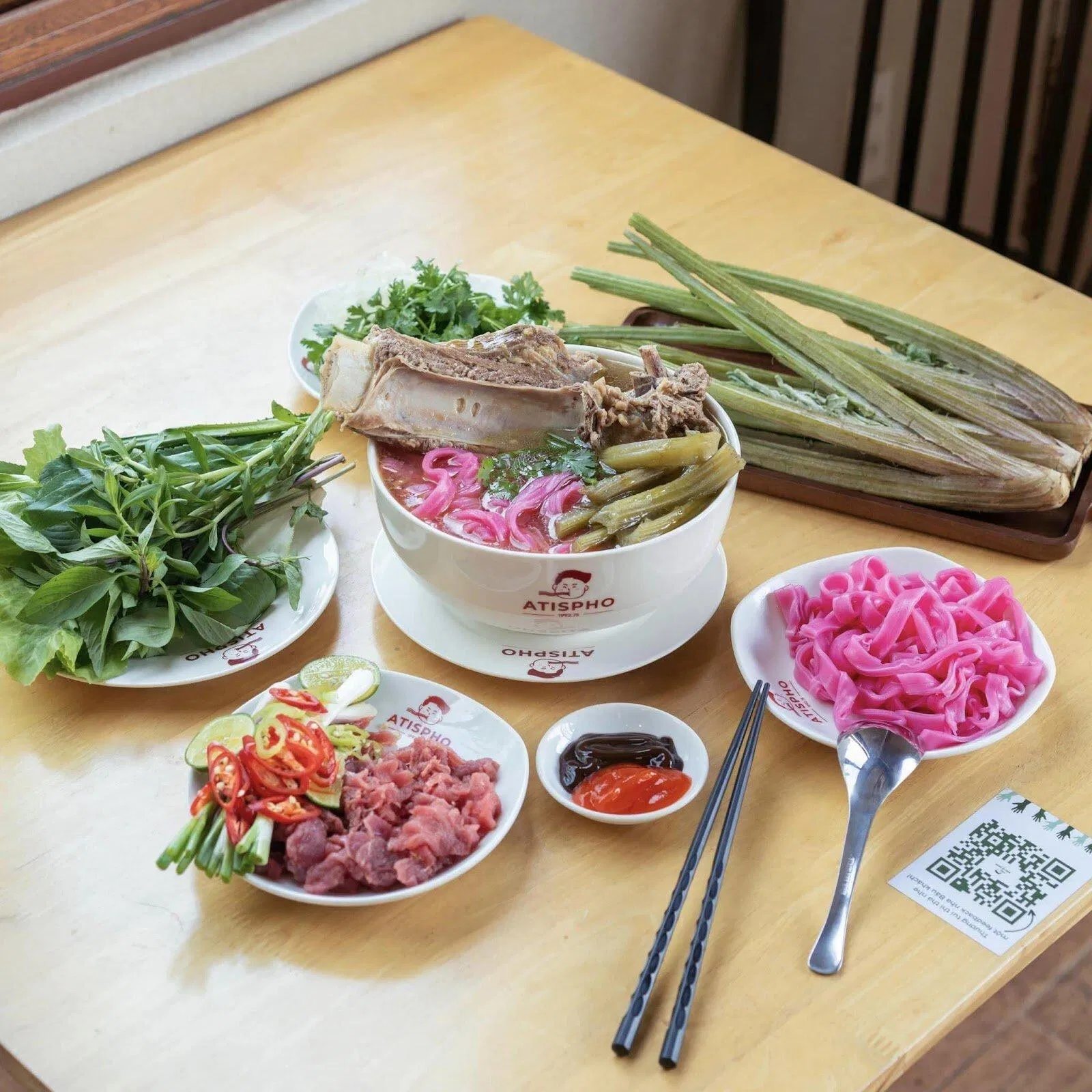 “Atispho - Phở Atiso Đà Lạt là món ăn sáng tạo lấy cảm hứng từ cây Atiso và phở truyền thống”.