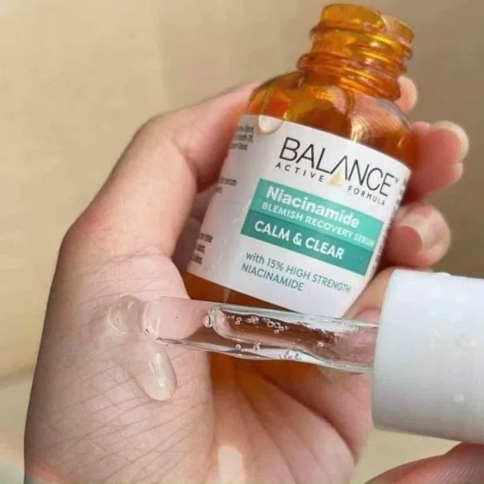 Serum Balance Niacinamide 15% Blemish Recovery có texture mỏng nhẹ và thấm khá nhanh (nguồn: internet)