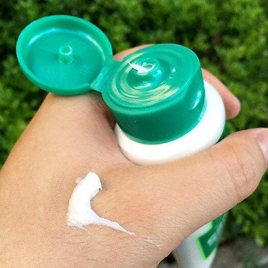Sữa rửa mặt Dr.Morita Anti-Acne Face Wash có kết cấu dạng cream đặc (Nguồn: Internet)