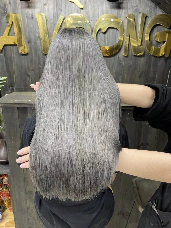 Mẫu tóc duỗi thẳng tại nhà A Vòong Hair Salon & Academy (nguồn: internet)