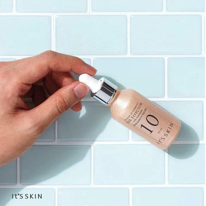 Review TOP 7 Serum Its Skin được yêu thích nhất mùa hè này Arbutin Butylene glycol chiết xuất cúc la mã Chiết xuất nấm Maitake chiết xuất rễ cam thảo chiết xuất trà xanh dẫn xuất vitamin C Dipropylene Glycol glycerin Hạt Capsule It s Skin Power 10 Formula It s Skin Power 10 Formula CO Effactor It s Skin Power 10 Formula GF Effactor It s Skin Power 10 Formula PO Effactor It s Skin Power 10 Formula VB Effactor It s Skin Power 10 Formula VC Effactor It s Skin Power 10 Formula VE Effactor It s Skin Power 10 Formula WH Effactor Its Skin mỹ phẩm Hàn Quốc polyglutamic Acid se khít lỗ chân lông serum cấp ẩm chuyên sâu Serum cấp ẩm dưỡng sáng da It s Skin Power 10 Formula VC Effactor Serum dưỡng ẩm serum dưỡng trắng serum it s skin serum kiềm dầu serum phục hồi Seurm dưỡng sáng da thương hiệu It s Skin TOP 7 Serum It s Skin TOP 7 Serum It s Skin được yêu thích nhất hiện nay