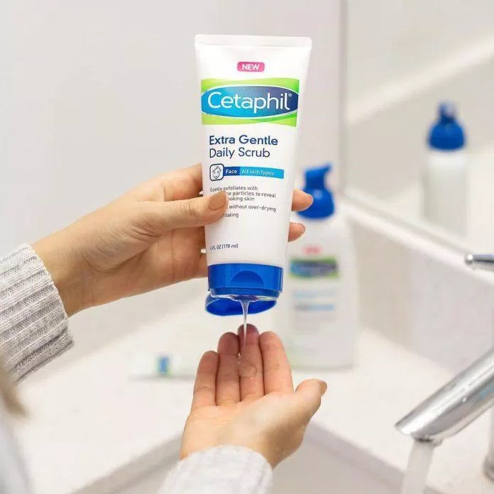 Sữa rửa mặt tẩy tế bào chết Cetaphil Extra Gentle Daily Scrub (Nguồn: Internet)
