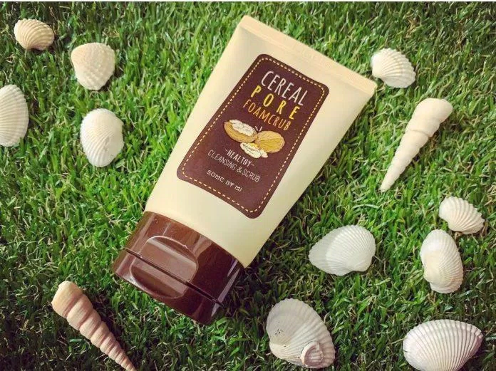 Sữa rửa mặt tẩy tế bào chết Some By Mi Cereal Pore Foam Scrub (Nguồn: Internet)