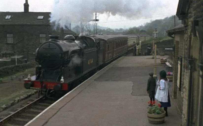 Một cảnh trong phim "The Railway Children" (1970) quay tại ga Oakworth (Ảnh: Internet)