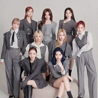 Đội hình đầy đủ của TWICE gồm 9 thành viên ( Nguồn: Internet)