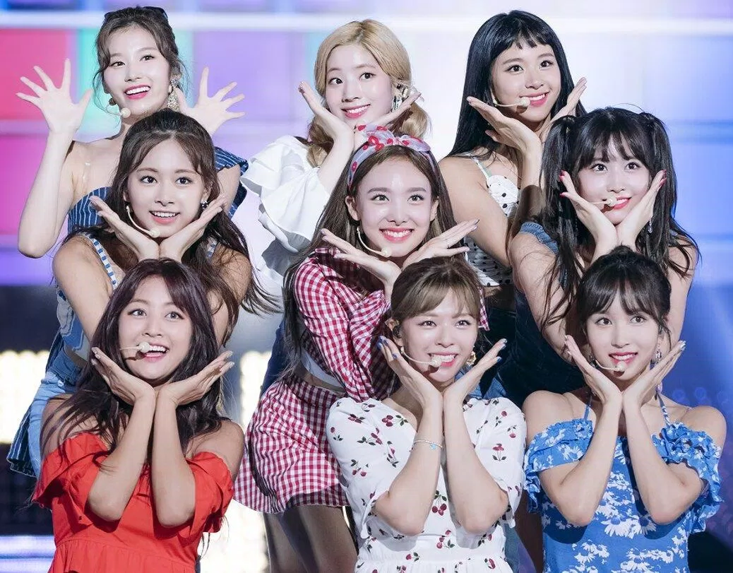 30+ sự thật về TWICE khiến bạn bất ngờ (Phần 2) Dahyun TWICE EXID idol KPOP Jihyo TWICE KPOP Mina TWICE Momo TWICE Nayeon TWICE nhóm nhạc BlackPink phần 2 Red Velvet Sana TWICE Solo sự thật sự thật về twice tuổi tác Twice TWICE Chaeyoung twice jeongyeon TWICE Tzuyu