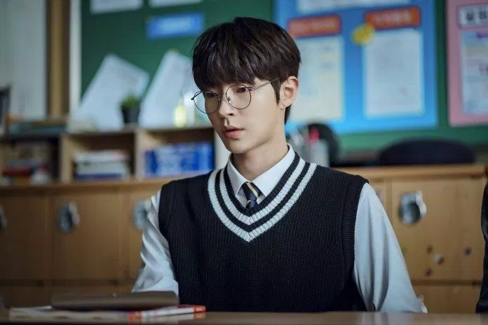 Hình ảnh Hwang In Yeop trong vai học sinh Na II Deang.  Ảnh: internet