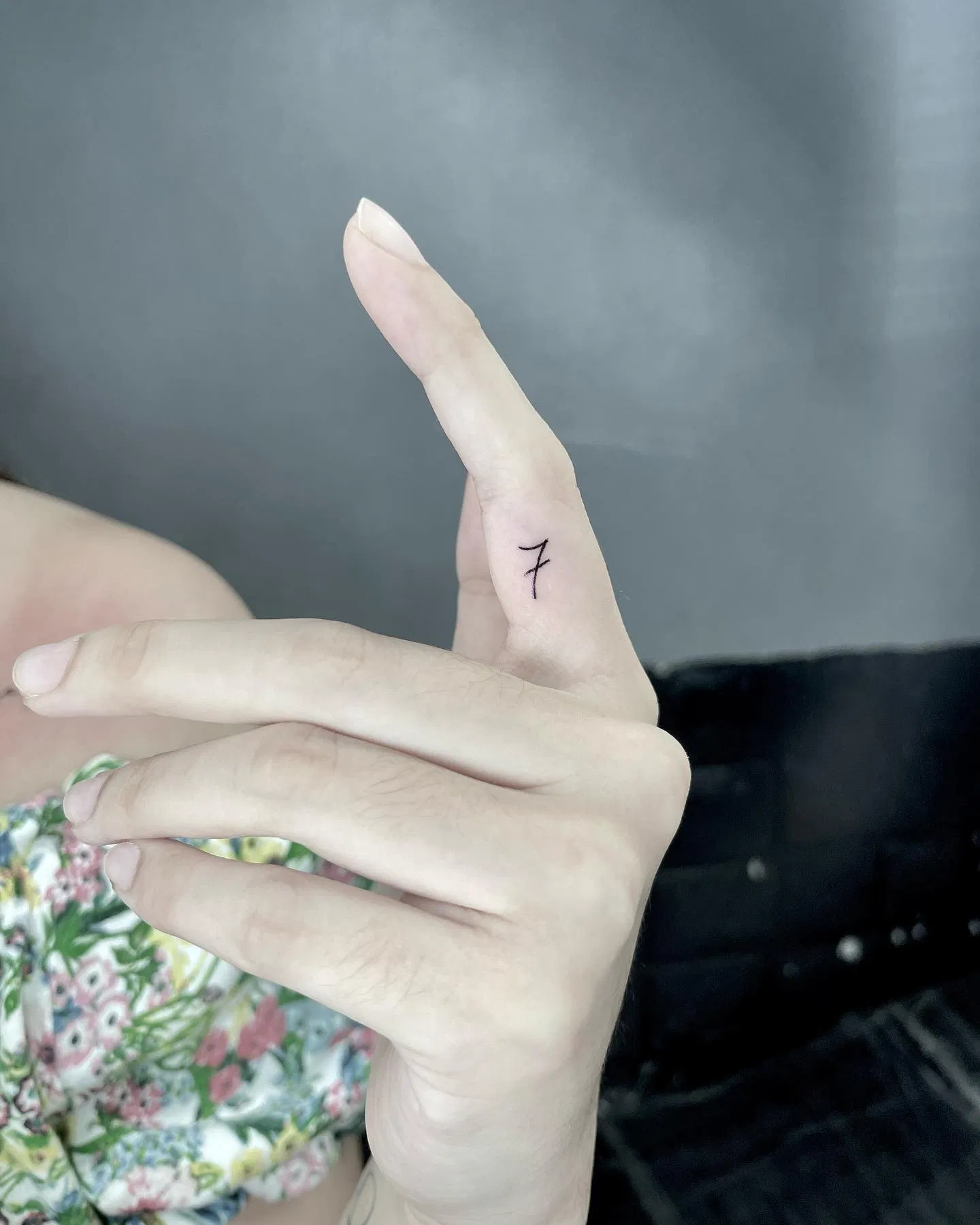 Hình xăm BTS với biểu tượng số 7. (Ảnh: Internet) Hình xăm BTS với biểu tượng số 7. (Ảnh: Internet)