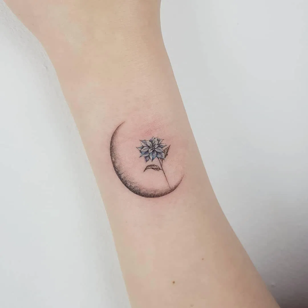 Hình xăm BTS lấy cảm hứng từ hoa Smeraldo. (Ảnh: Internet) Hình xăm BTS lấy cảm hứng từ hoa Smeraldo. (Ảnh: Internet)