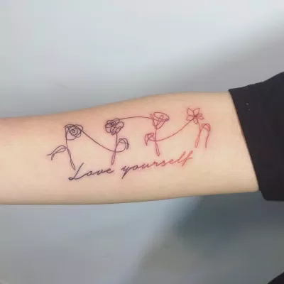 Hình xăm BTS với ý tưởng những bông hoa Love Yourself. (Ảnh: Internet) Hình xăm BTS với ý tưởng những bông hoa Love Yourself. (Ảnh: Internet)