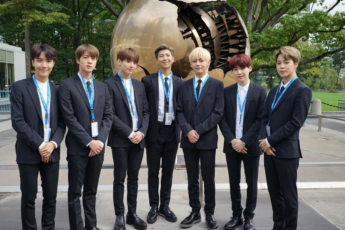 BTS với bài phát biểu truyền cảm hứng tại Đại hội đồng Liên Hợp Quốc ...(nguồn:internet).